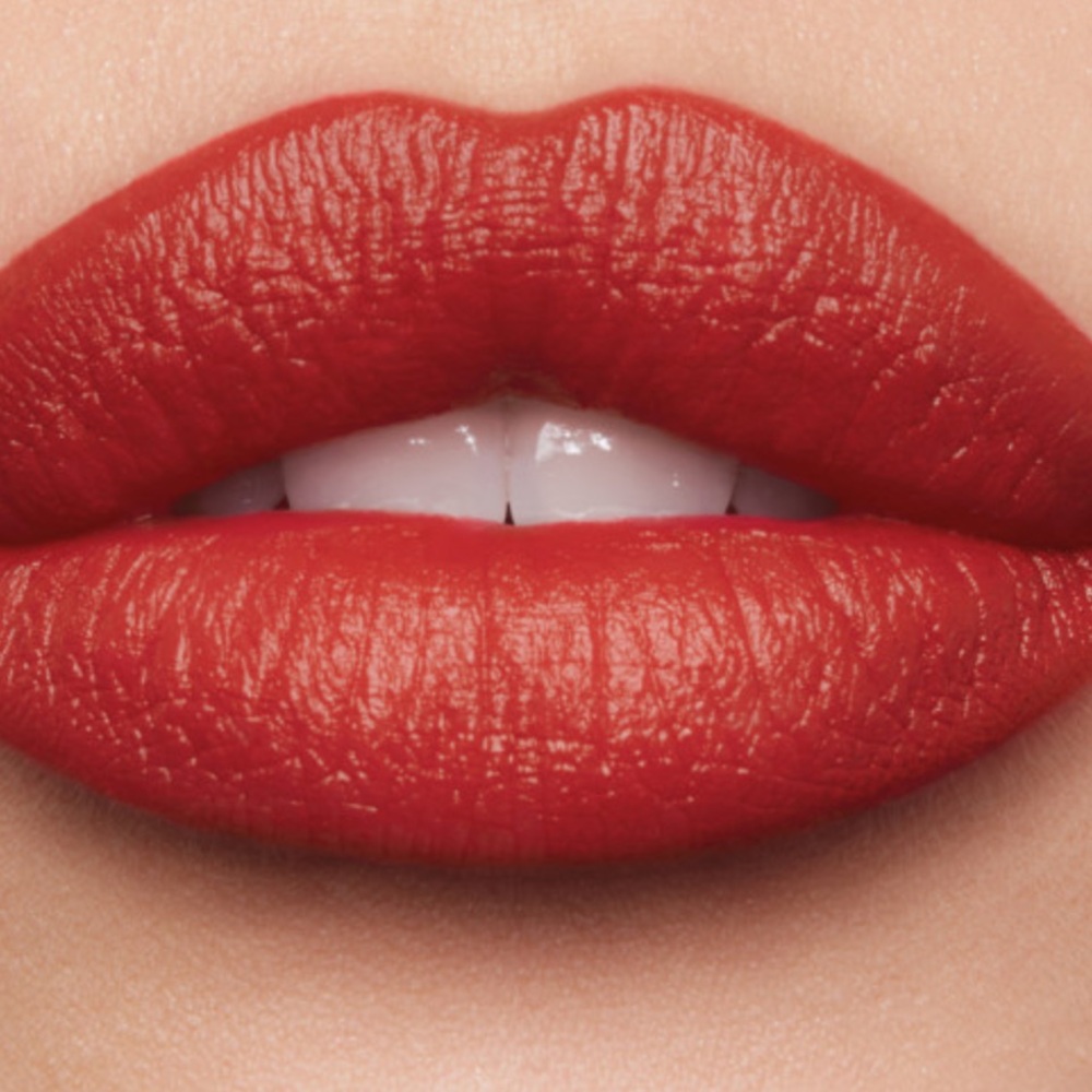 Fame Flame Charlotte Tilbury matte revolution lipstick